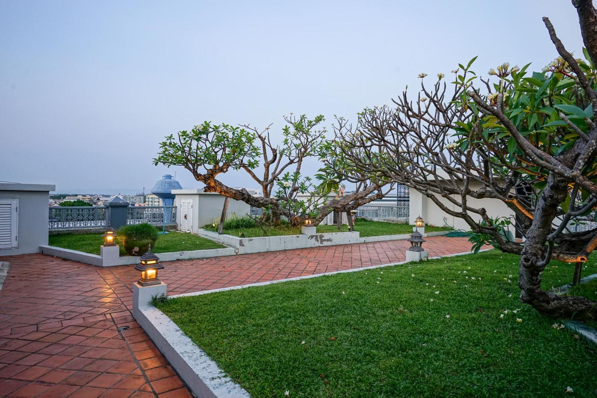 At Pingnakorn Nimman Hotel Chiang Mai Eksteriør billede